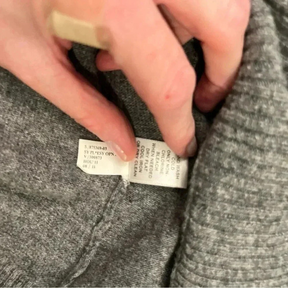 Banana Republic Cardigan - Small - Picture 8 of 8